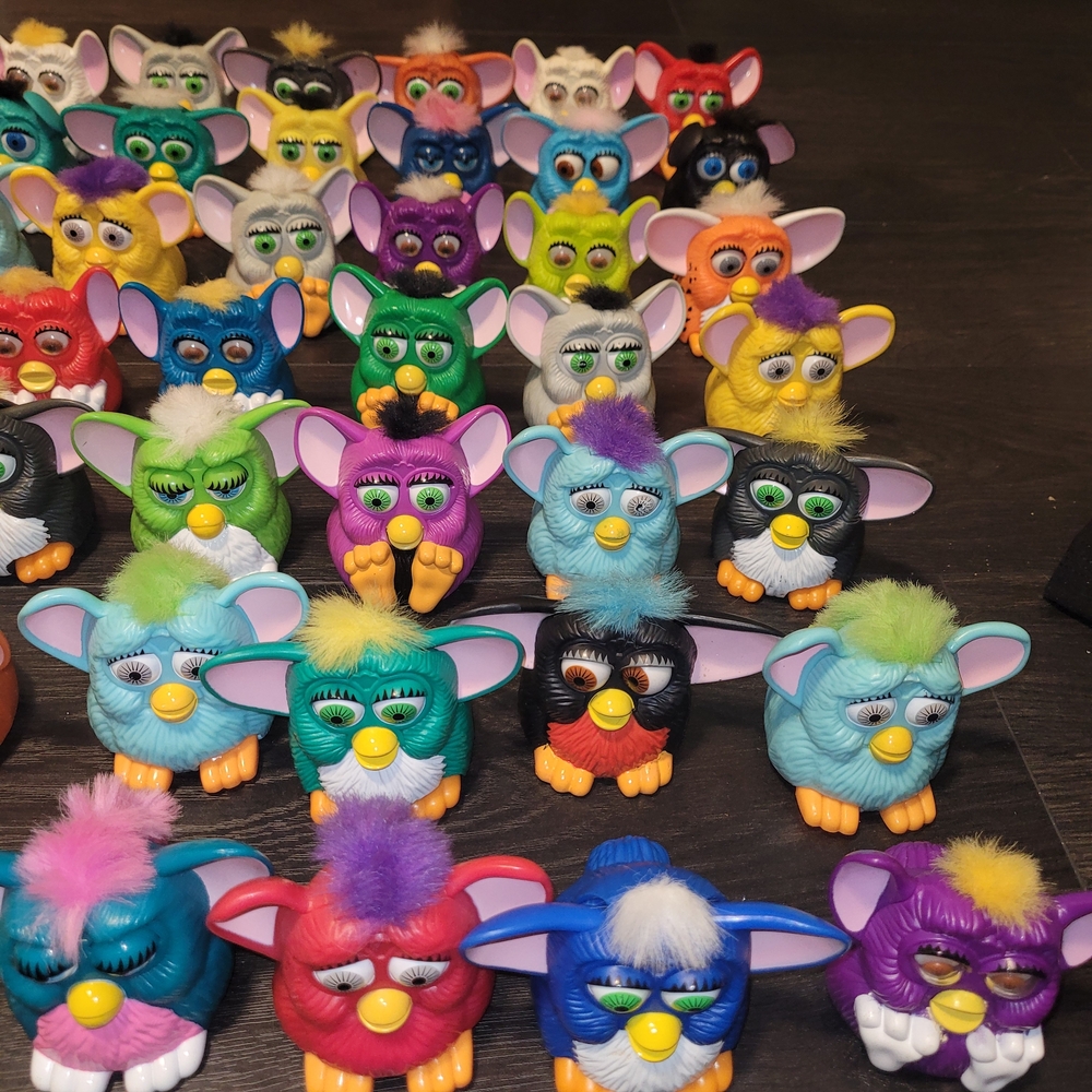 McDonald’s Furby Happy Meal Toys HUGE LOT 70 Vintage 1998 Hasbro Furby Figures - Picture 4 of 5